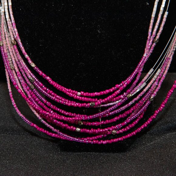 Vintage Chicos 11 Strand Glass bead Choker 15"-20" Shades of Pink - Picture 2 of 3